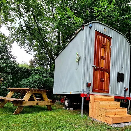 Romantischer Bauwagen Im Gruenen Camping